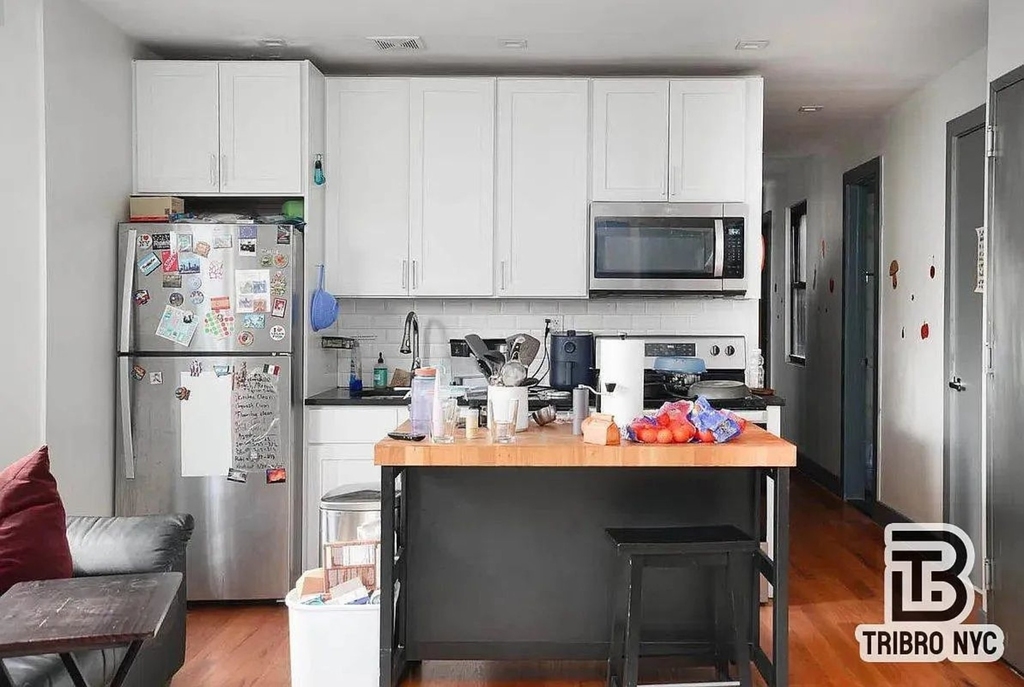 181 Greenpoint Avenue - Photo 4