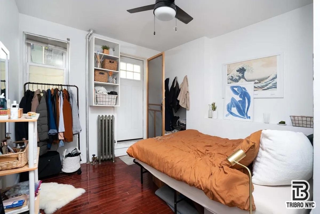 418 E 119th Street - Photo 4