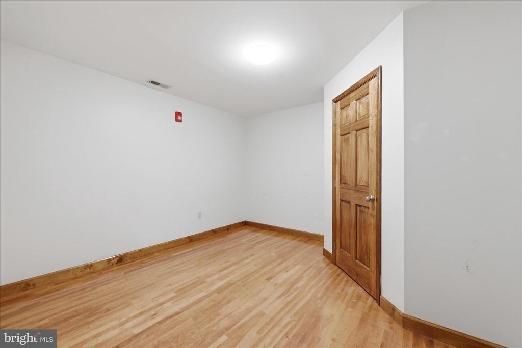 443 Millwood Ave - Photo 9