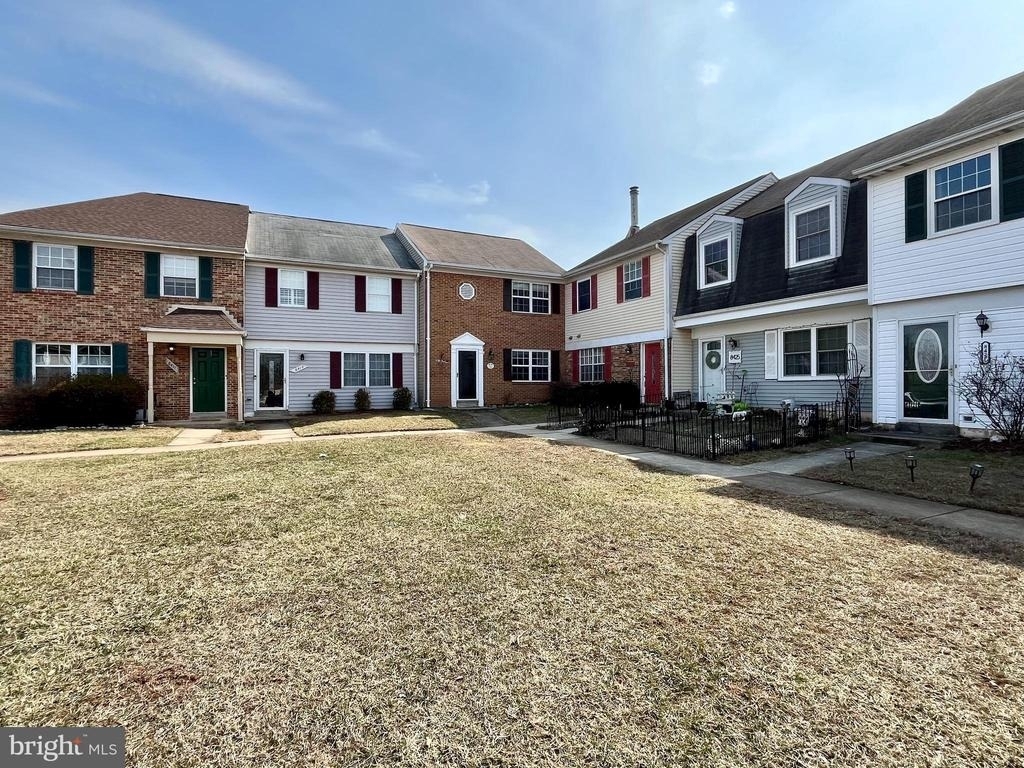 8421 Mckenzie Circle - Photo 2