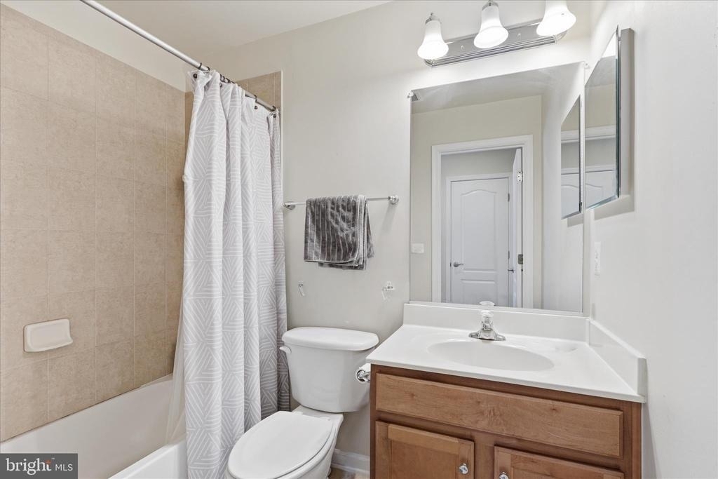 20925 Houseman Terrace - Photo 36