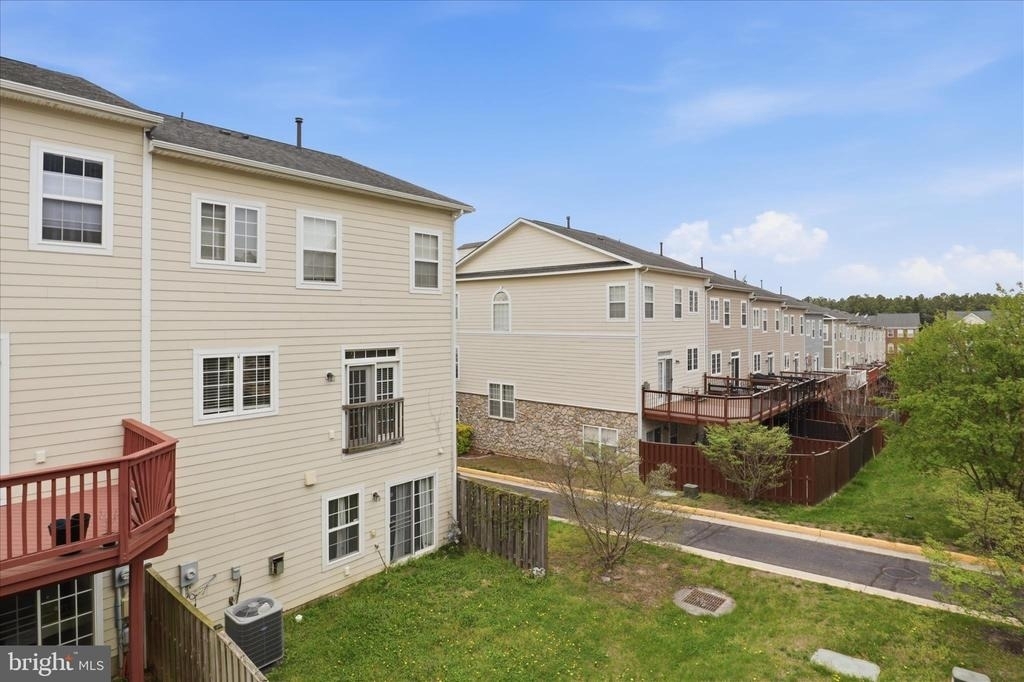 20925 Houseman Terrace - Photo 6