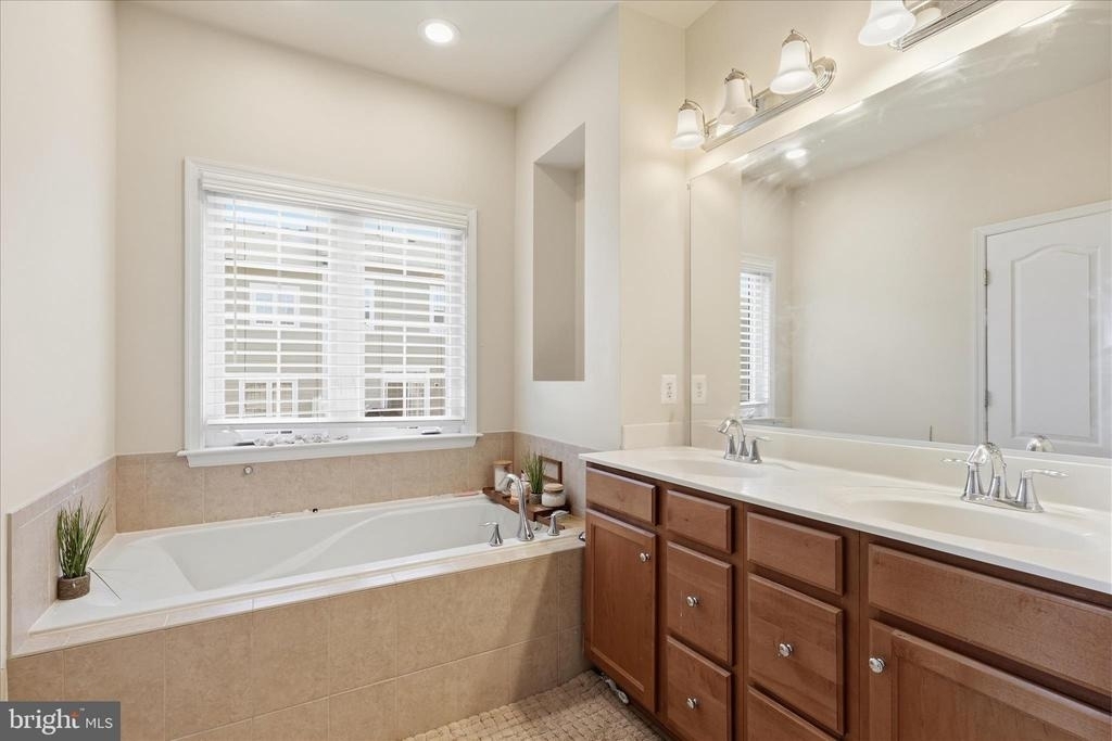 20925 Houseman Terrace - Photo 26