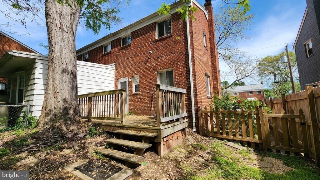 27 Hudson Street - Photo 10