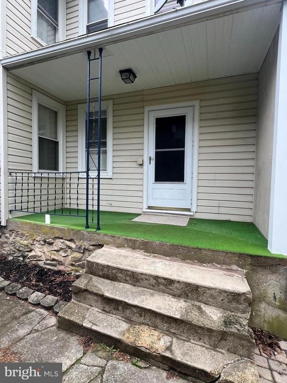 303 S Baltimore Street - Photo 18