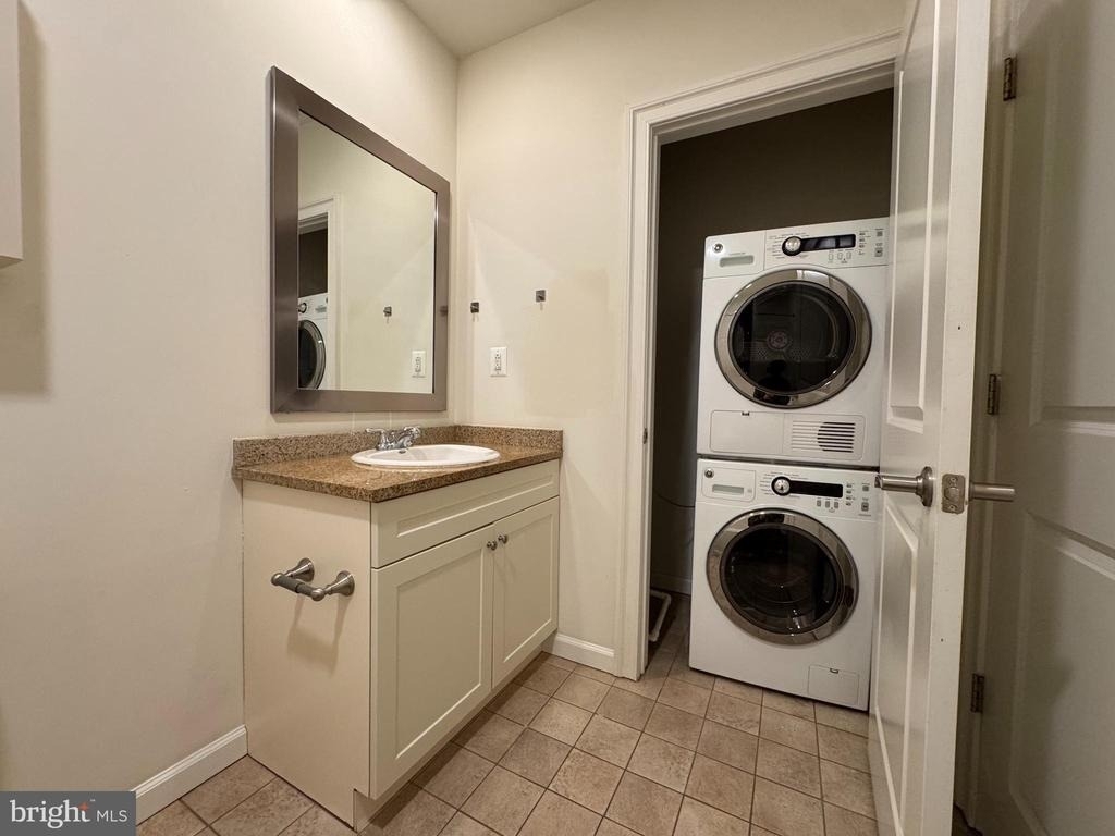 2040 Market - Photo 10
