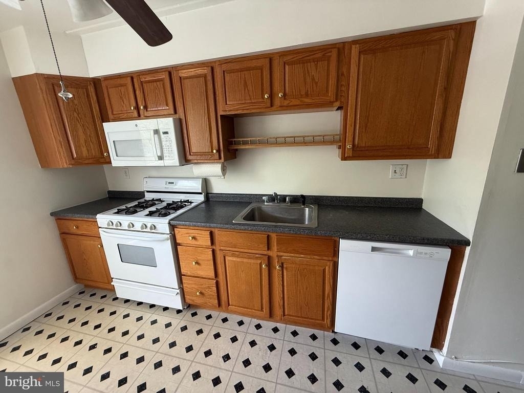 329 Shawmont Avenue - Photo 7