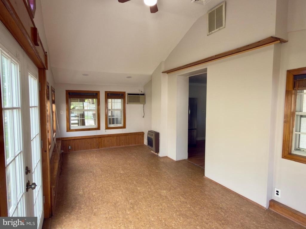 422 W 6th Avenue - Photo 34