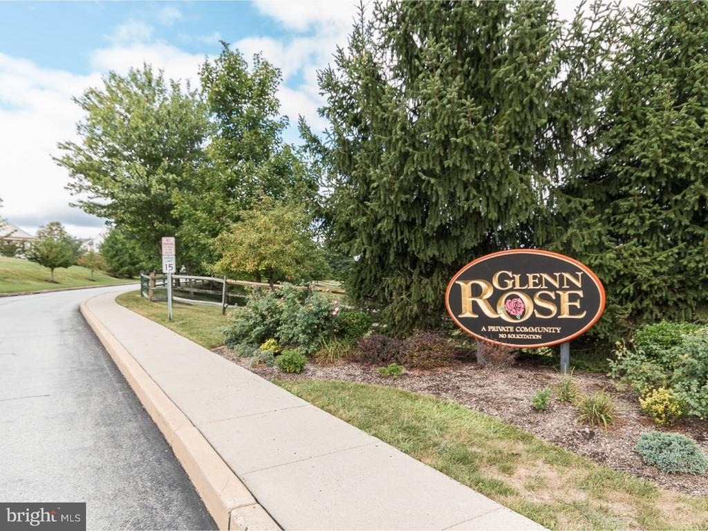 805 Rosehill Drive - Photo 30