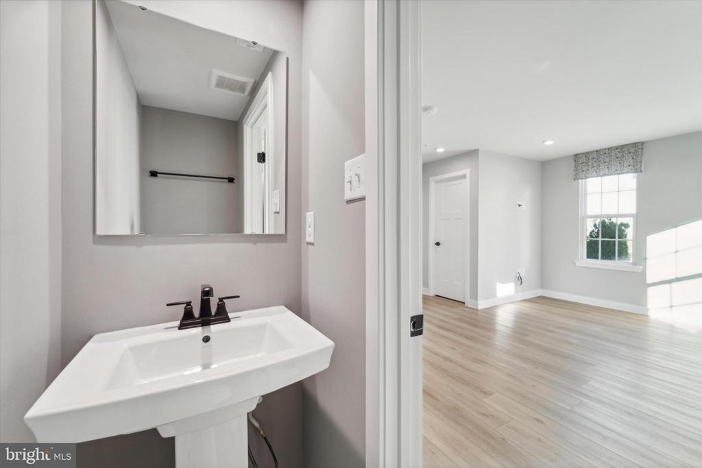 122 Arcadia Way - Photo 4
