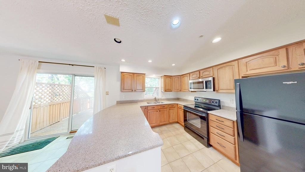 3038 Finsel Court - Photo 4
