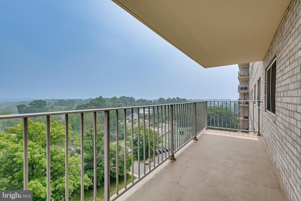 1111 University Boulevard W - Photo 2