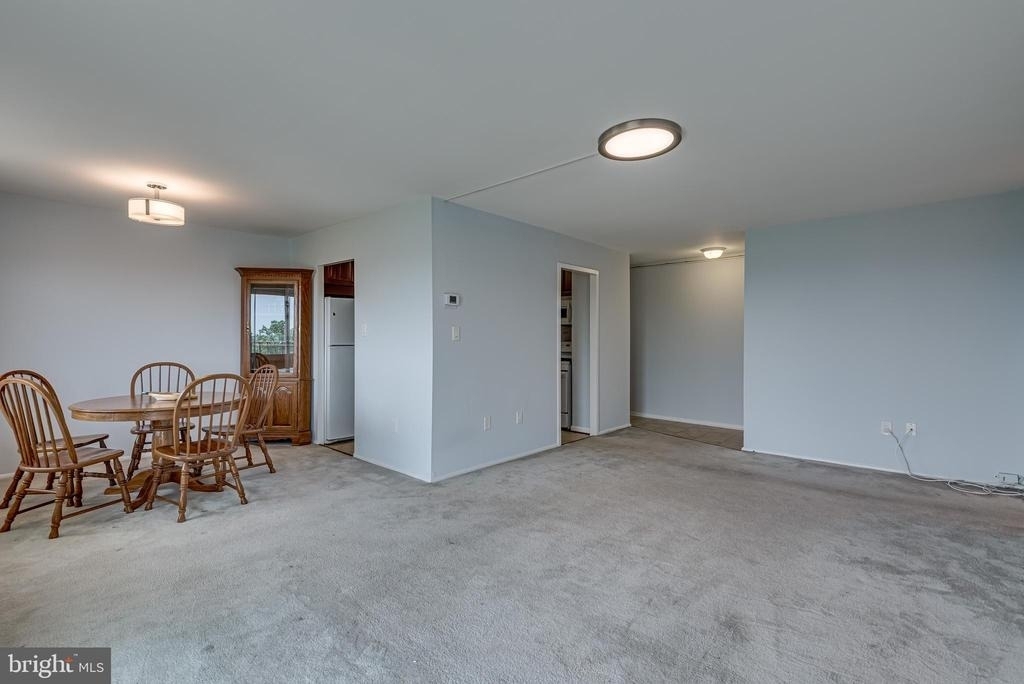 1111 University Boulevard W - Photo 17
