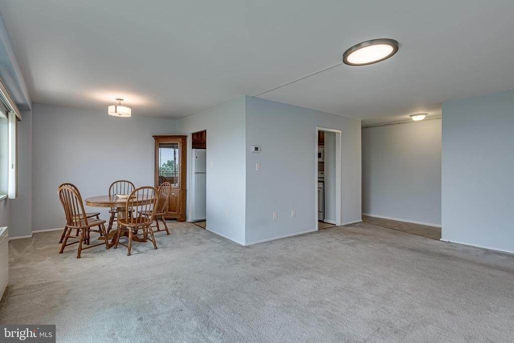 1111 University Boulevard W - Photo 12