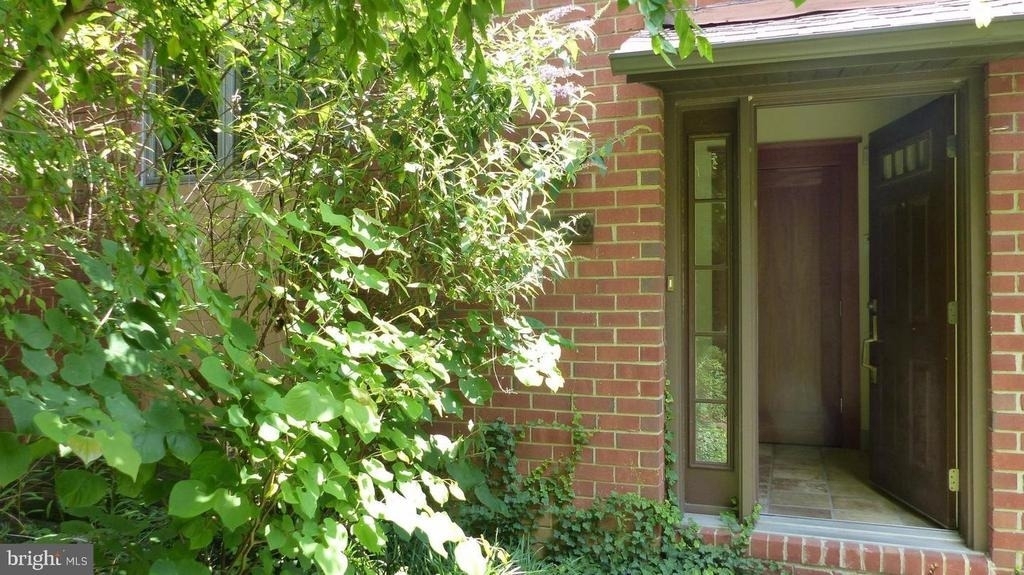 8209 Ruxton Crossing Court - Photo 0