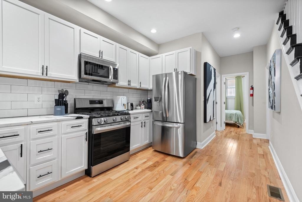 2219 E Chase Street - Photo 7