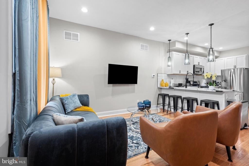 2219 E Chase Street - Photo 10