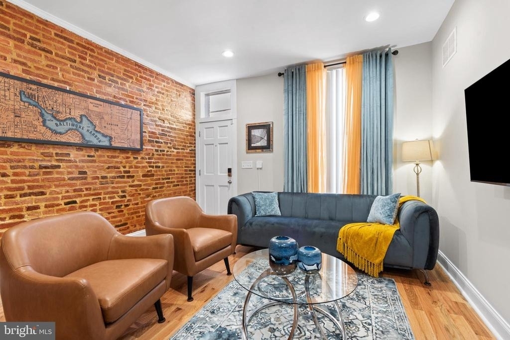 2219 E Chase Street - Photo 12