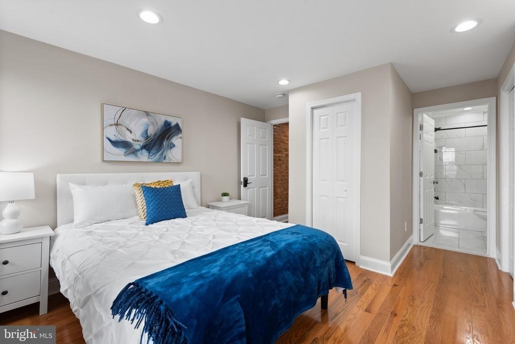 2235 E Chase Street - Photo 36