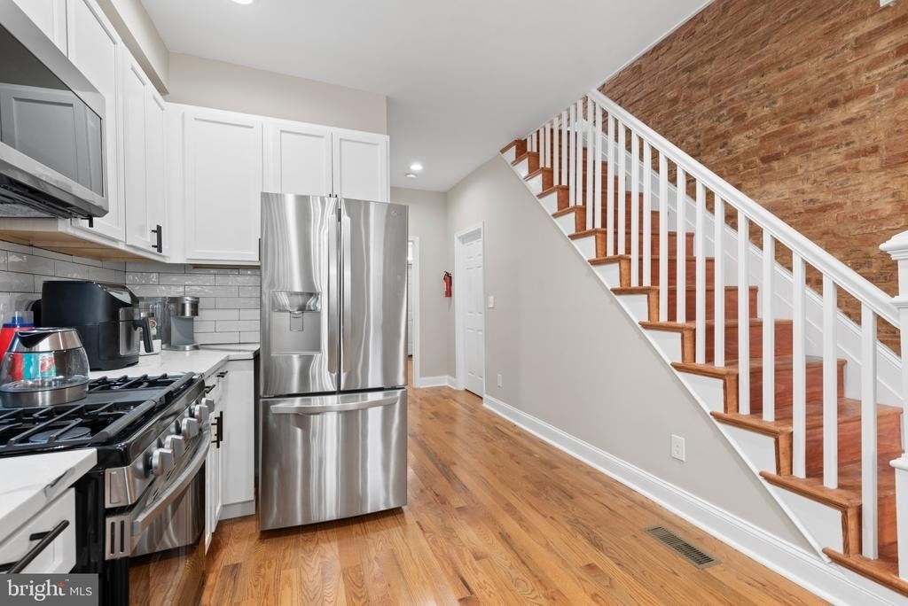 2235 E Chase Street - Photo 15