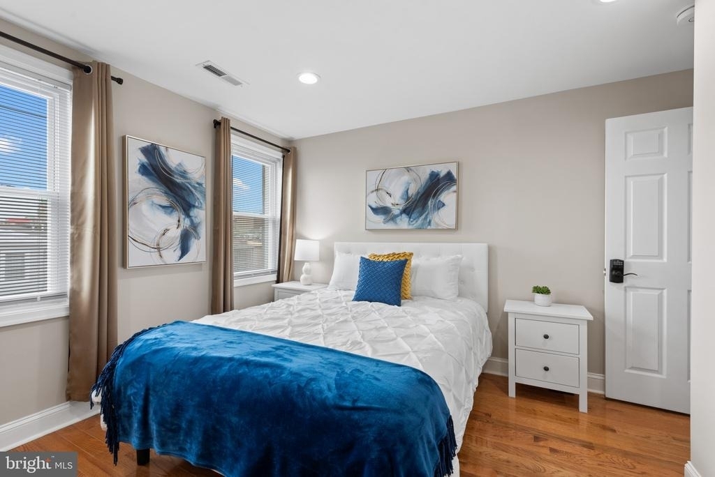 2235 E Chase Street - Photo 34