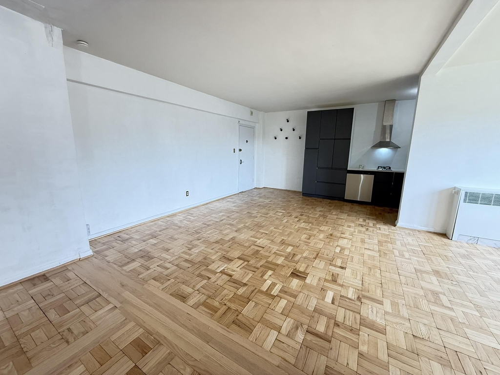2500 Q Street Nw - Photo 9