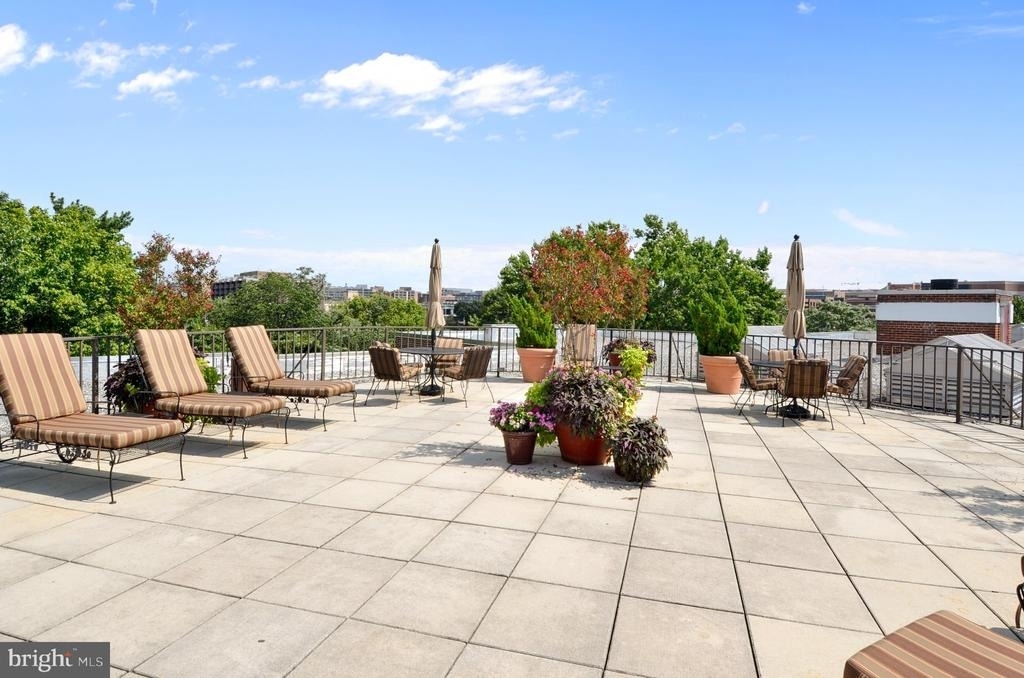 2500 Q Street Nw - Photo 33