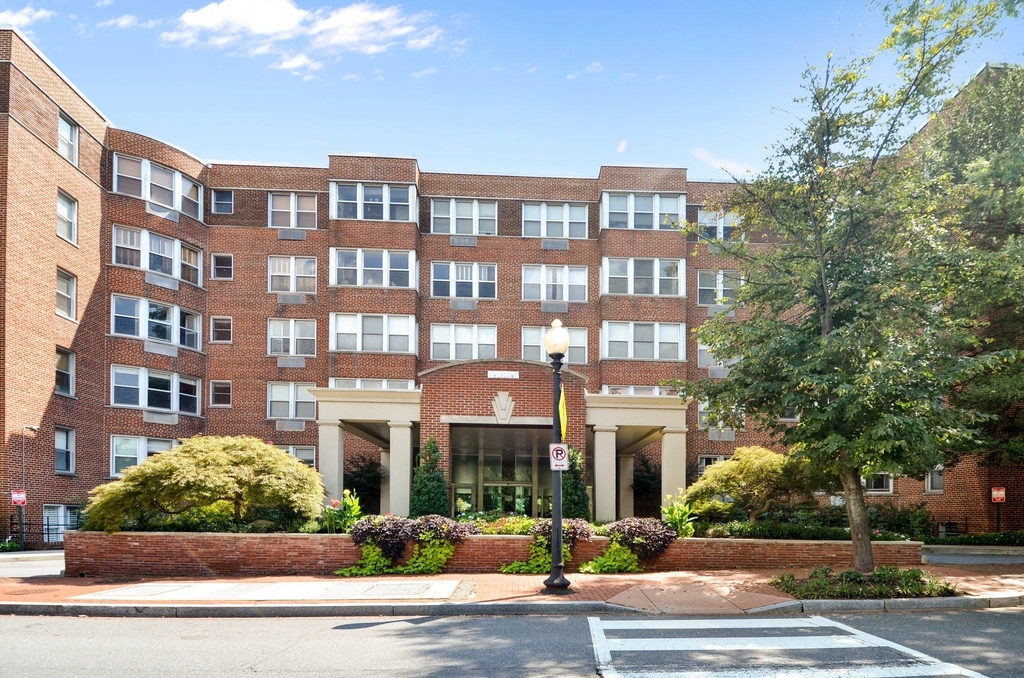 2500 Q Street Nw - Photo 0