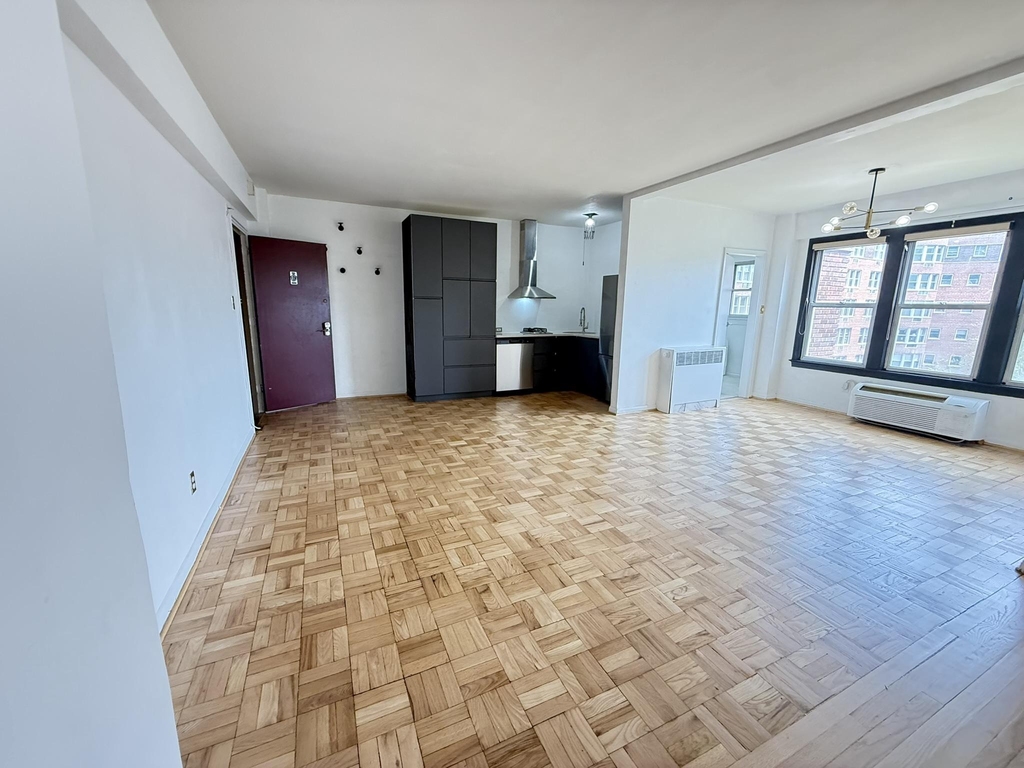 2500 Q Street Nw - Photo 8