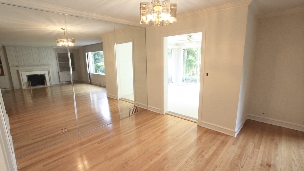 460 Highcrest Drive - Photo 13
