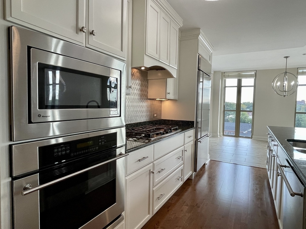 520 S Washington Street - Photo 9
