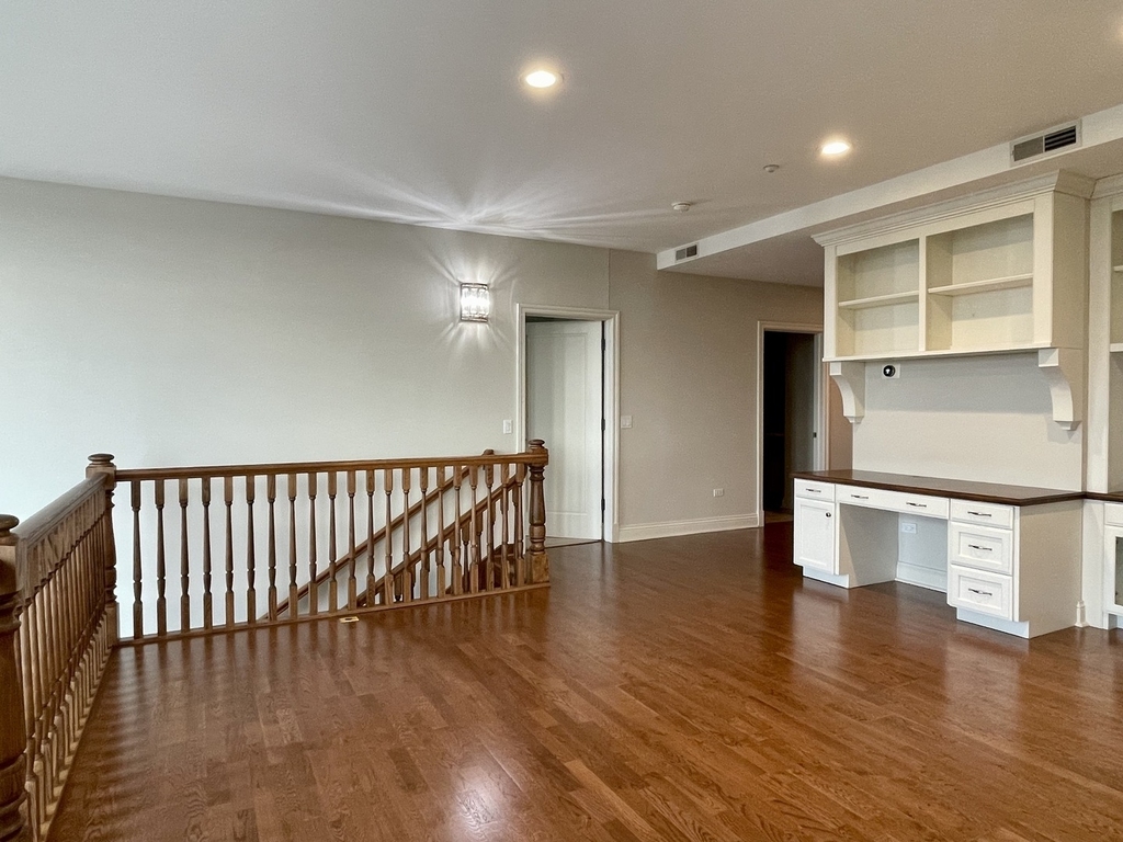 520 S Washington Street - Photo 20