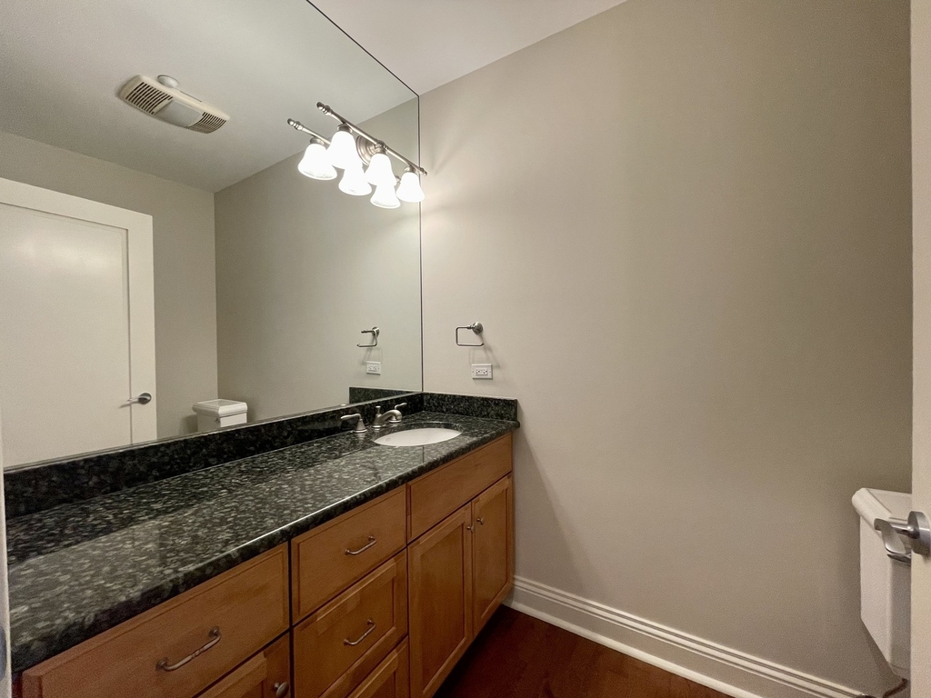 520 S Washington Street - Photo 10