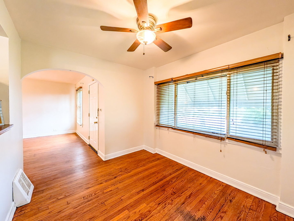 631 Balmoral Avenue - Photo 3