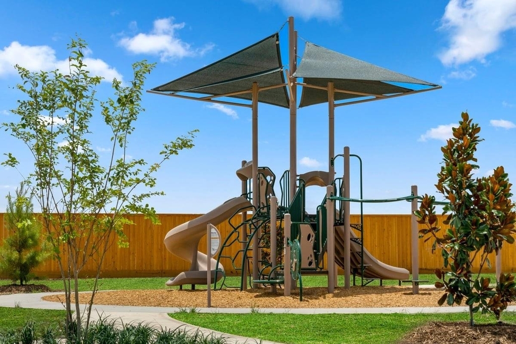 2114 Damasi Ln - Photo 33