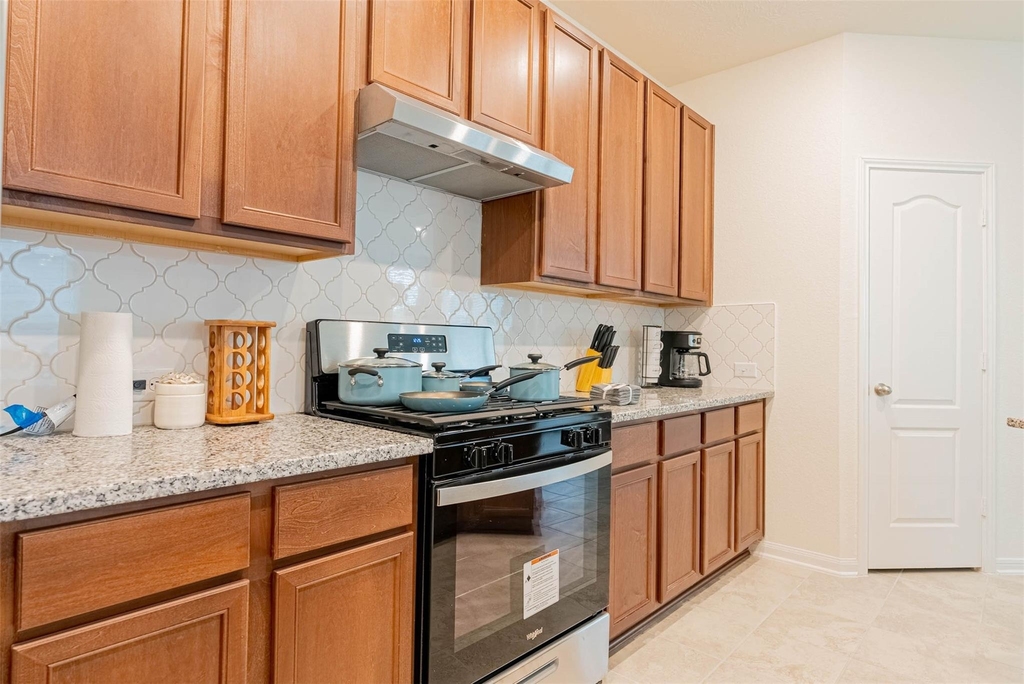 2114 Damasi Ln - Photo 15
