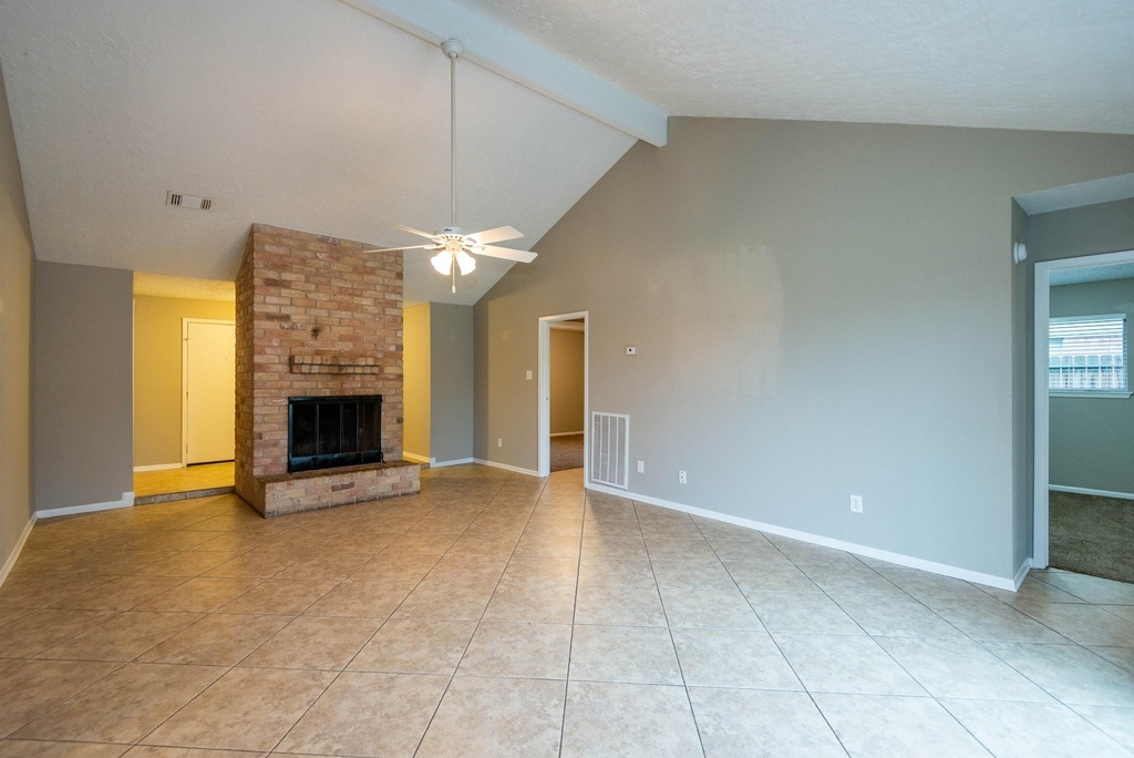 20515 Broadsky Drive - Photo 6
