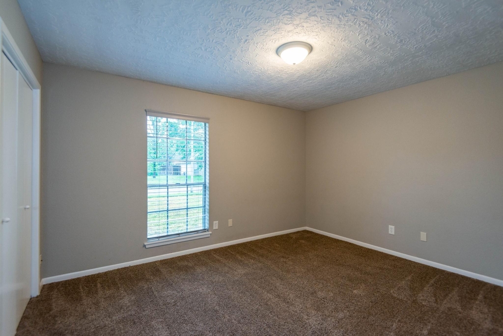 20515 Broadsky Drive - Photo 15