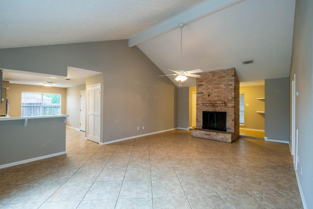 20515 Broadsky Drive - Photo 7