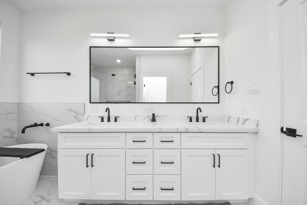 2424 Harrington Street - Photo 8