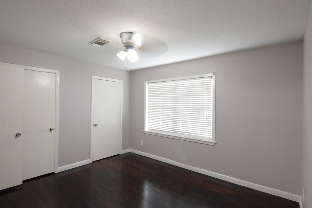 7941 Longridge Drive - Photo 8