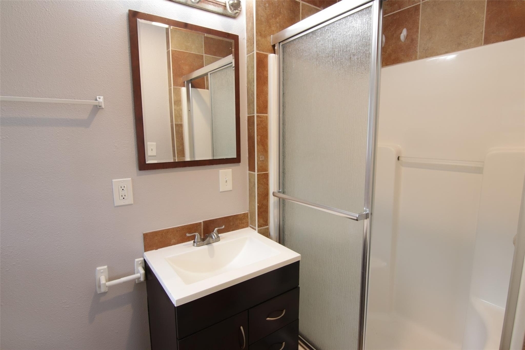 7941 Longridge Drive - Photo 9