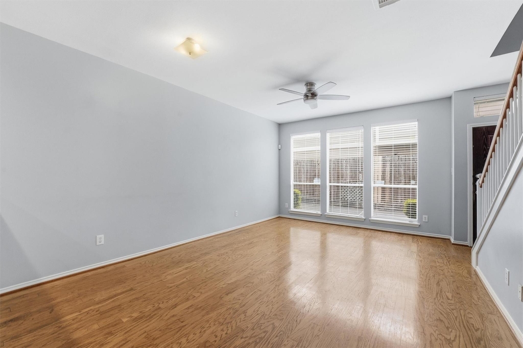 1507 Sutton Street - Photo 4
