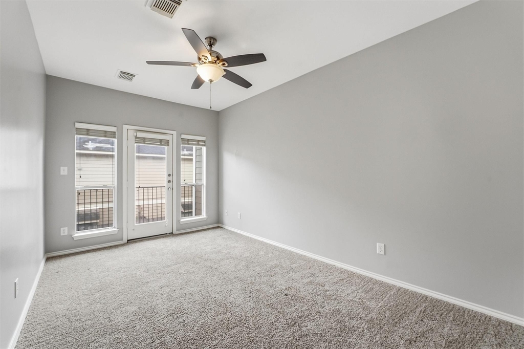 1507 Sutton Street - Photo 15