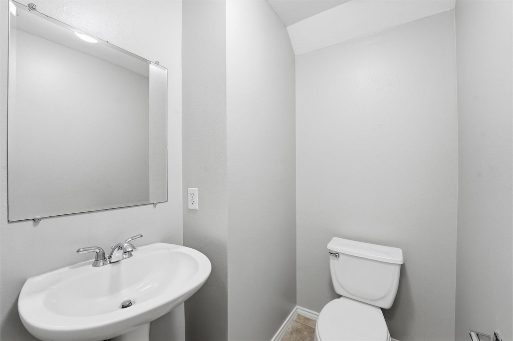 1507 Sutton Street - Photo 9