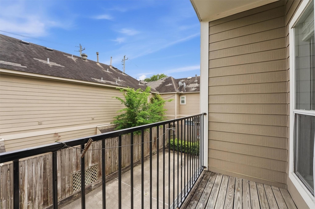 1507 Sutton Street - Photo 17