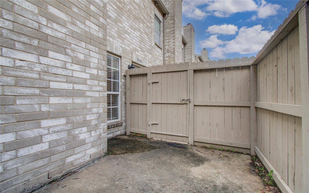 3088 Holly Hall Street - Photo 22