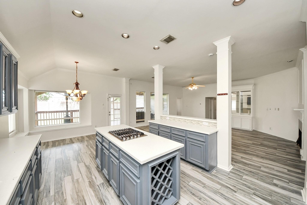 5527 Moss Meadow Court - Photo 6
