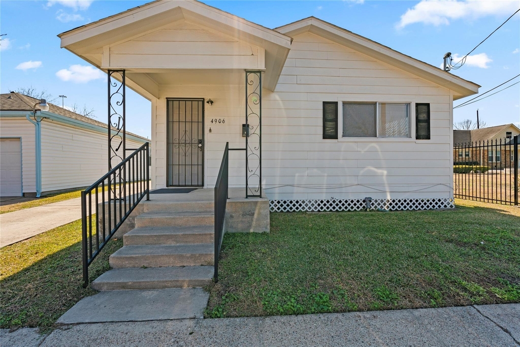 4906 Farmer Street - Photo 8
