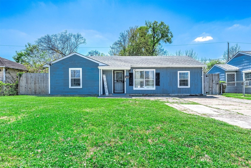 3910 Luca St Street - Photo 0